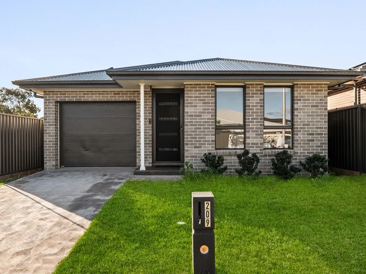 209 Bantam Street, Austral NSW 2179