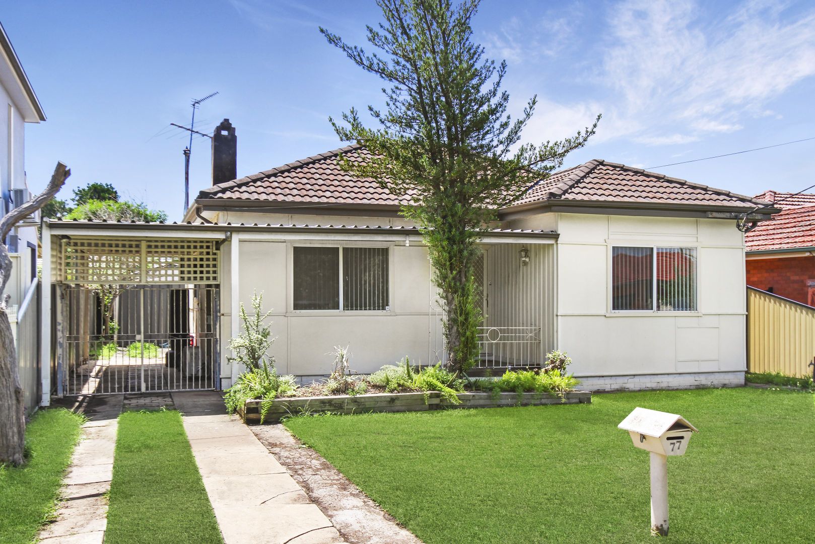 77 Buckingham Street, Canley Heights NSW 2166, Image 2