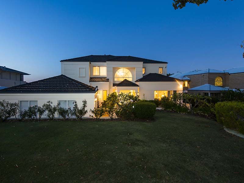 12 Gunbower Rd, Mount Pleasant WA 6153, Image 0