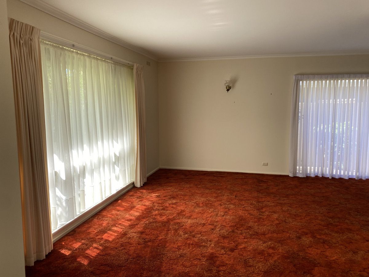 2 Indra Court, Sale VIC 3850, Image 1