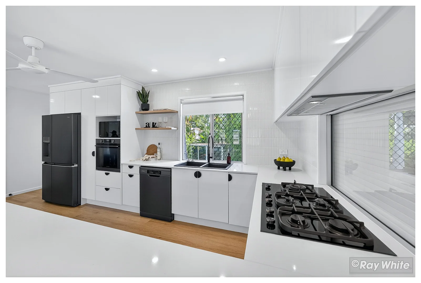 Additional image 37 of 63 Menzies Street, Park Avenue QLD 4701