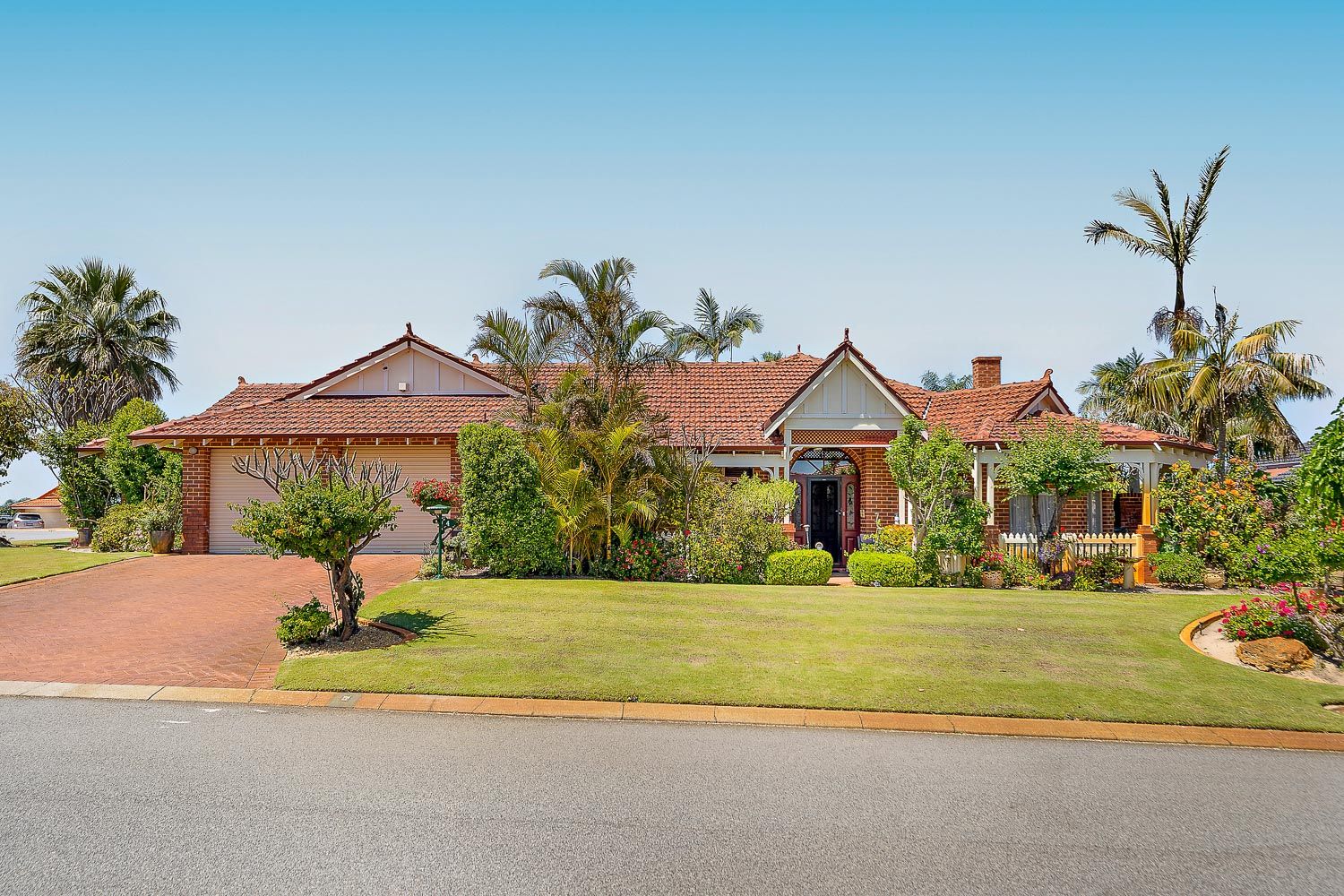 4 Spyglass Hill, Ballajura WA 6066, Image 2