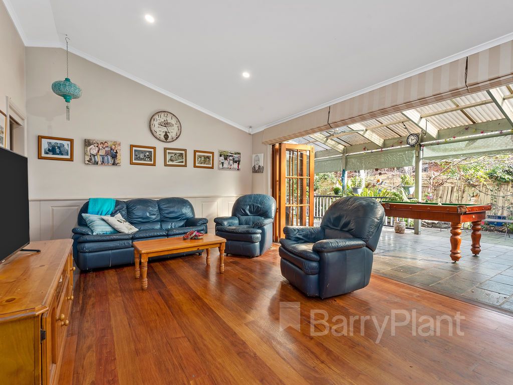 97 Kidderminster Drive, Wantirna VIC 3152, Image 2