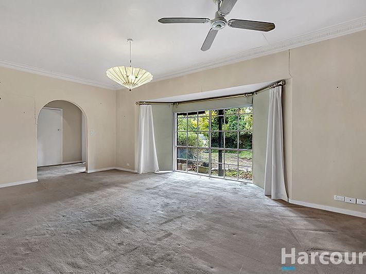 47 Barry Road, Burwood East VIC 3151, Image 2