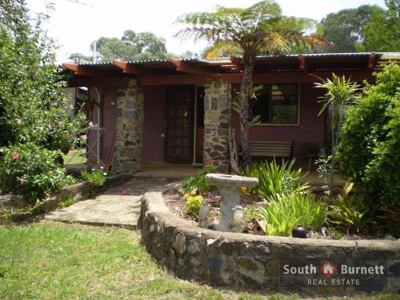 3 bedrooms House in 105 Bowman Road BLACKBUTT NORTH QLD, 4314