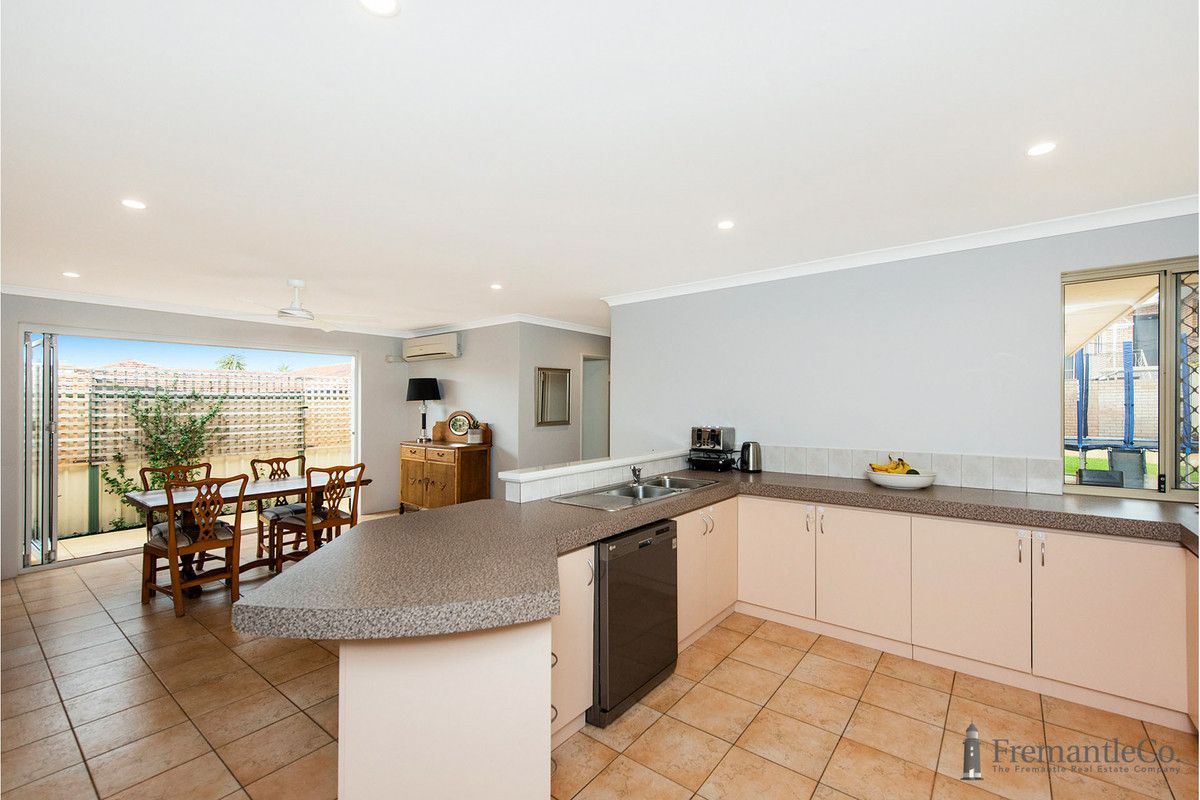 1 Dermer Road, Beaconsfield WA 6162, Image 2