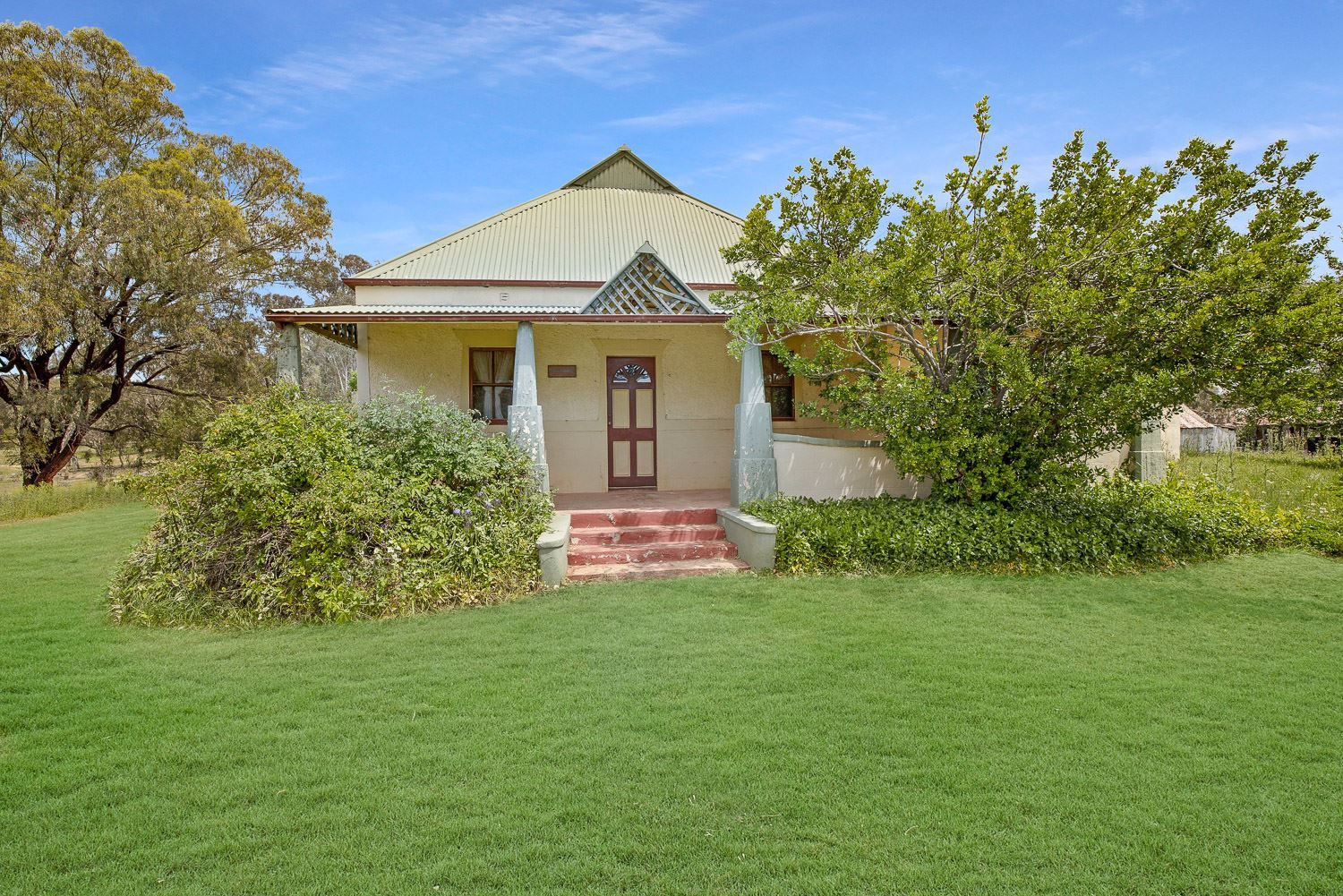 Sold 72 Clarkes Creek Road, Windeyer NSW 2850 on 10 Nov 2020 - 2016580887 | Domain