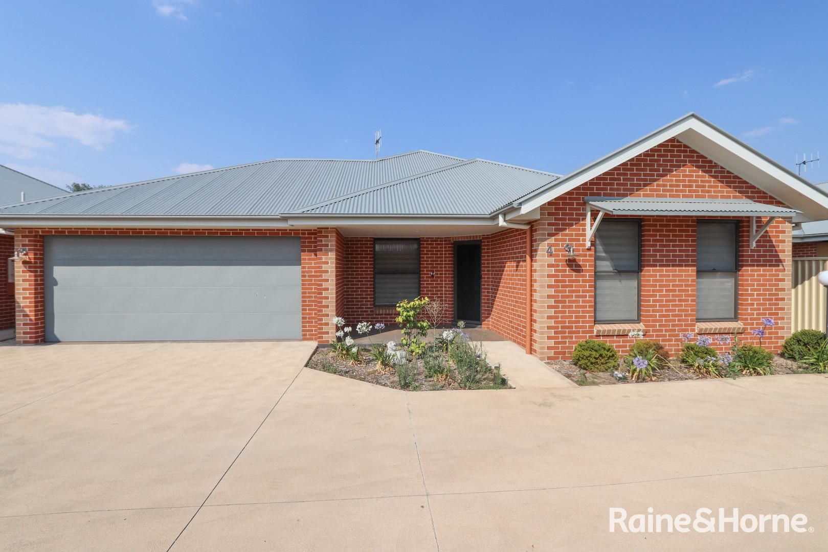 4/51 Stewart Street, Bathurst NSW 2795