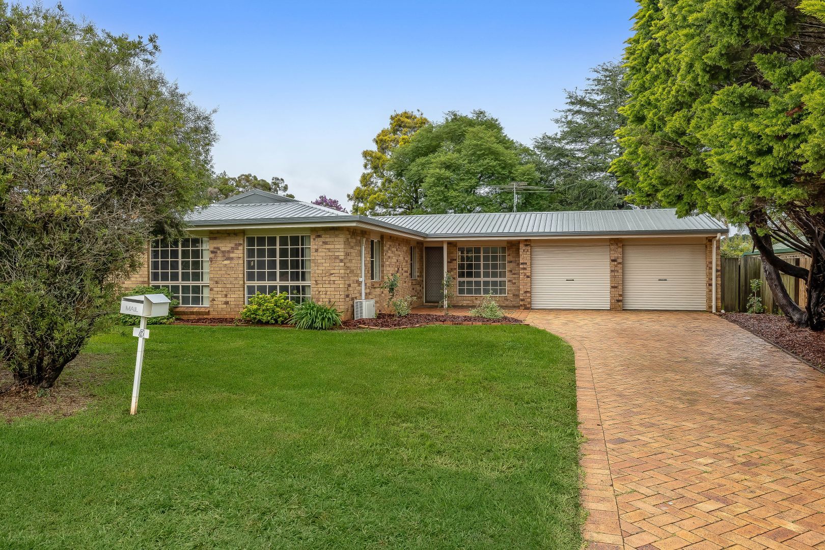 5 Roslyn Street, Centenary Heights QLD 4350, Image 0