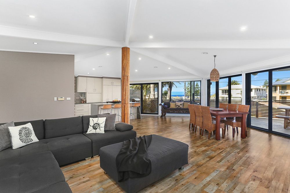 25 Ocean Street, Thirroul NSW 2515, Image 2