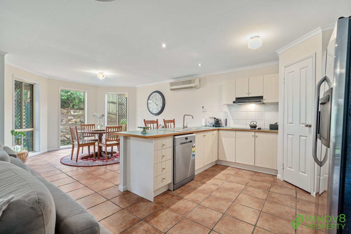 4 Calliston Court, Cashmere QLD 4500, Image 2