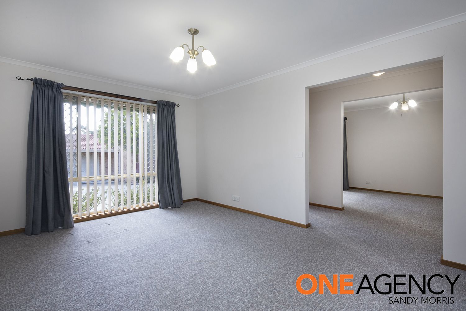 21/61 Derrington Crescent, Bonython ACT 2905, Image 2