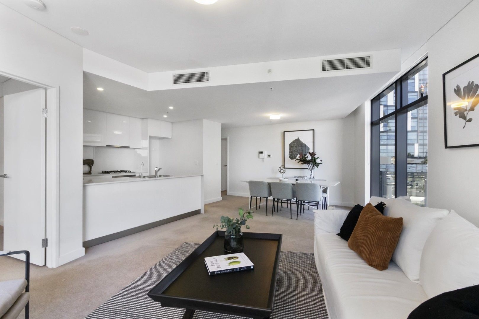 601/69 Albert Avenue, Chatswood NSW 2067, Image 2