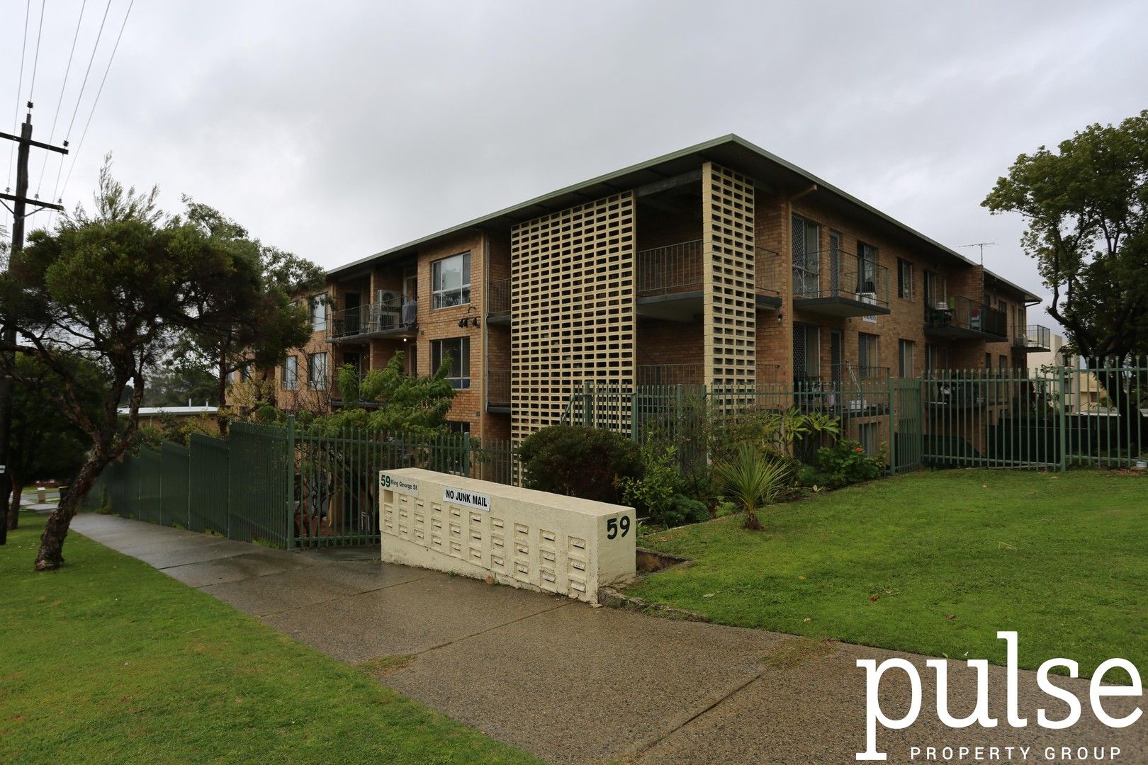 2 bedrooms House in 28/59 King George St VICTORIA PARK WA, 6100