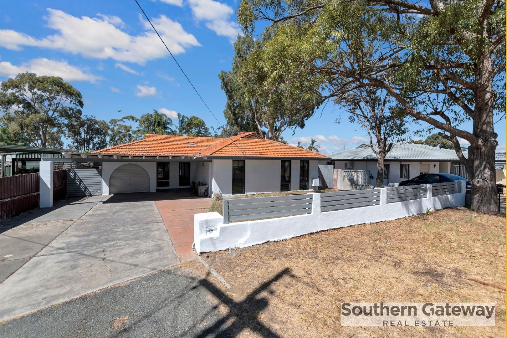 37 Madden Way, Parmelia WA 6167, Image 1