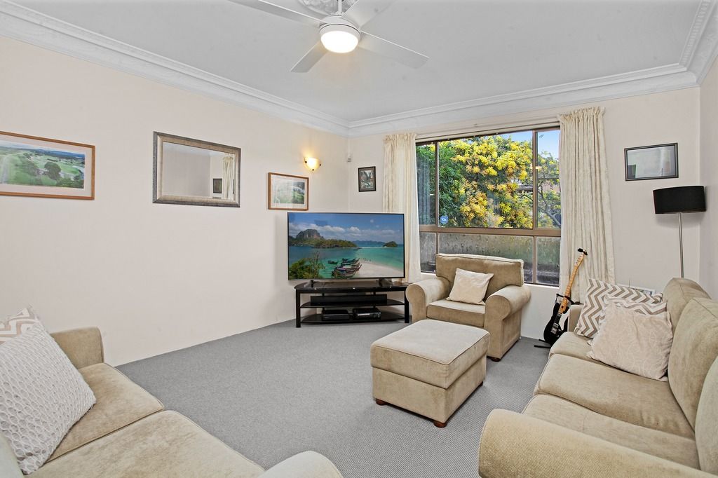 49 Ocean Beach Drive, Shellharbour NSW 2529, Image 1