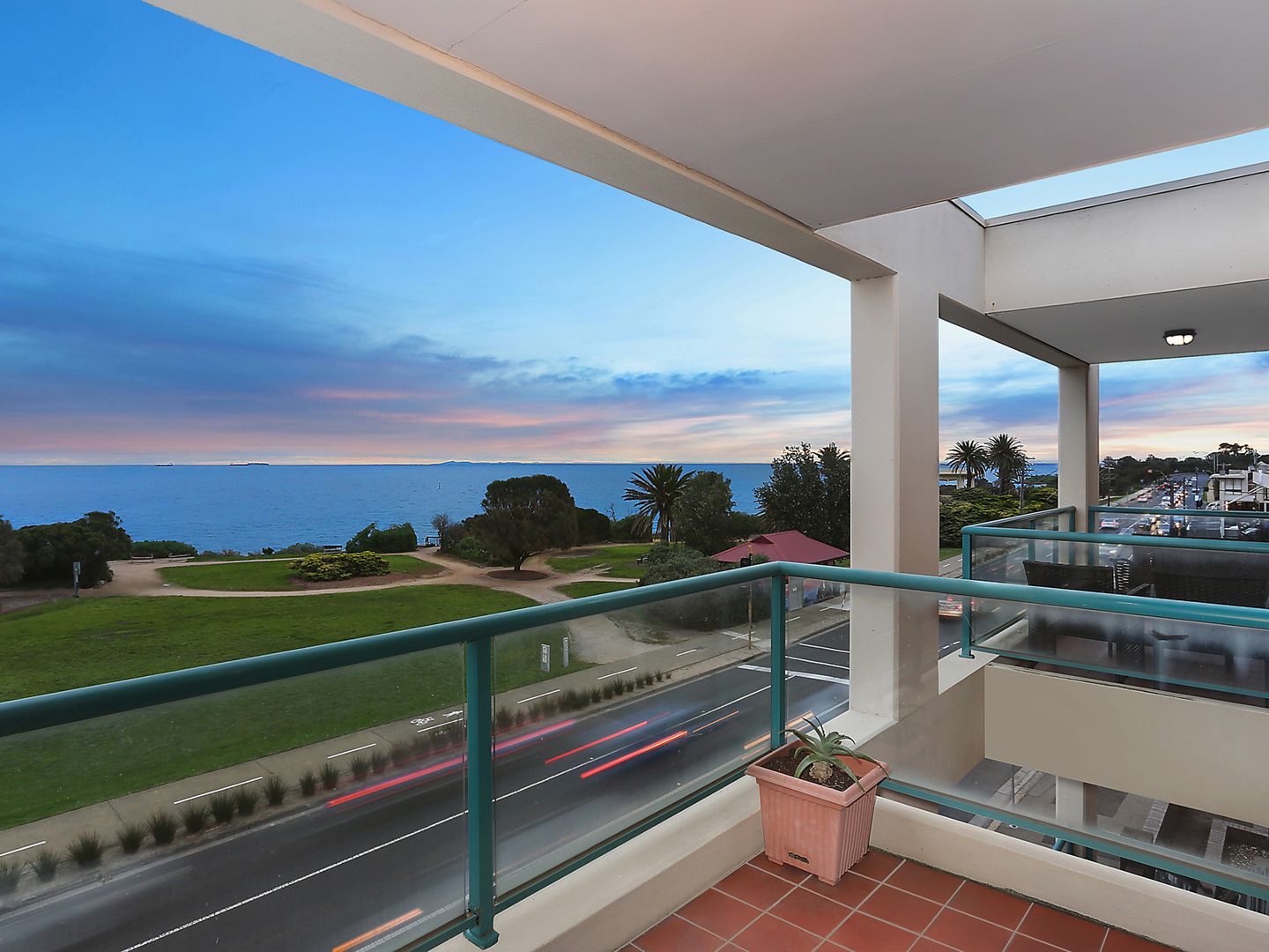 13/122 Beach Road, Sandringham Property History & Address Research