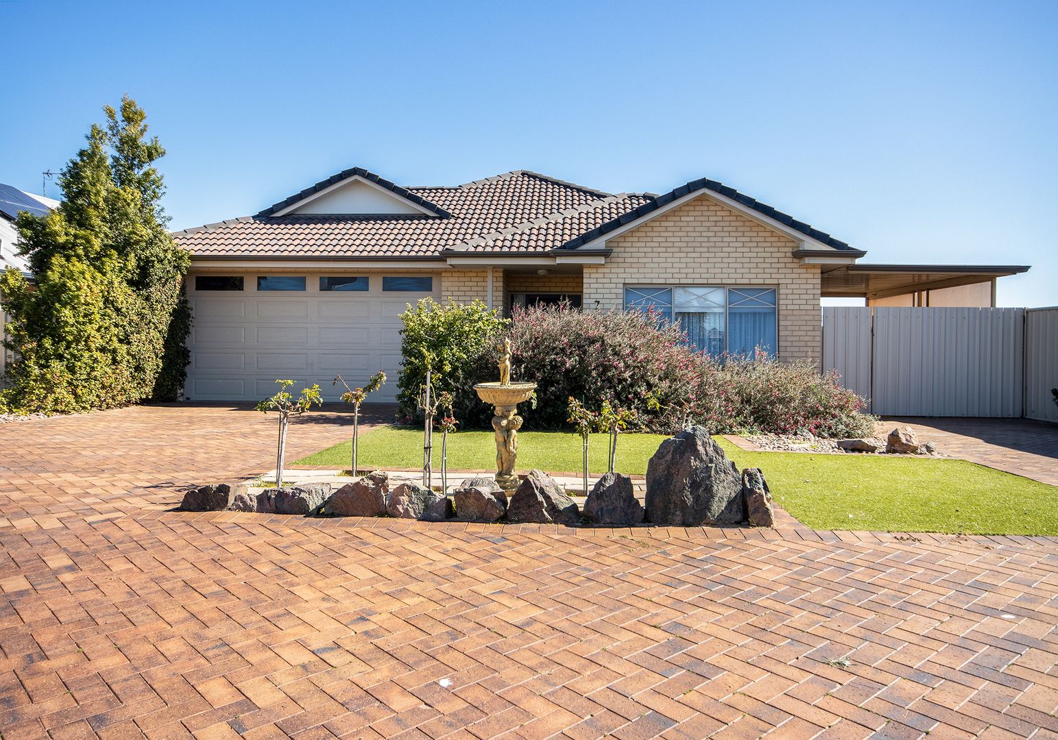 7 Stately Way, Wallaroo SA 5556, Image 1