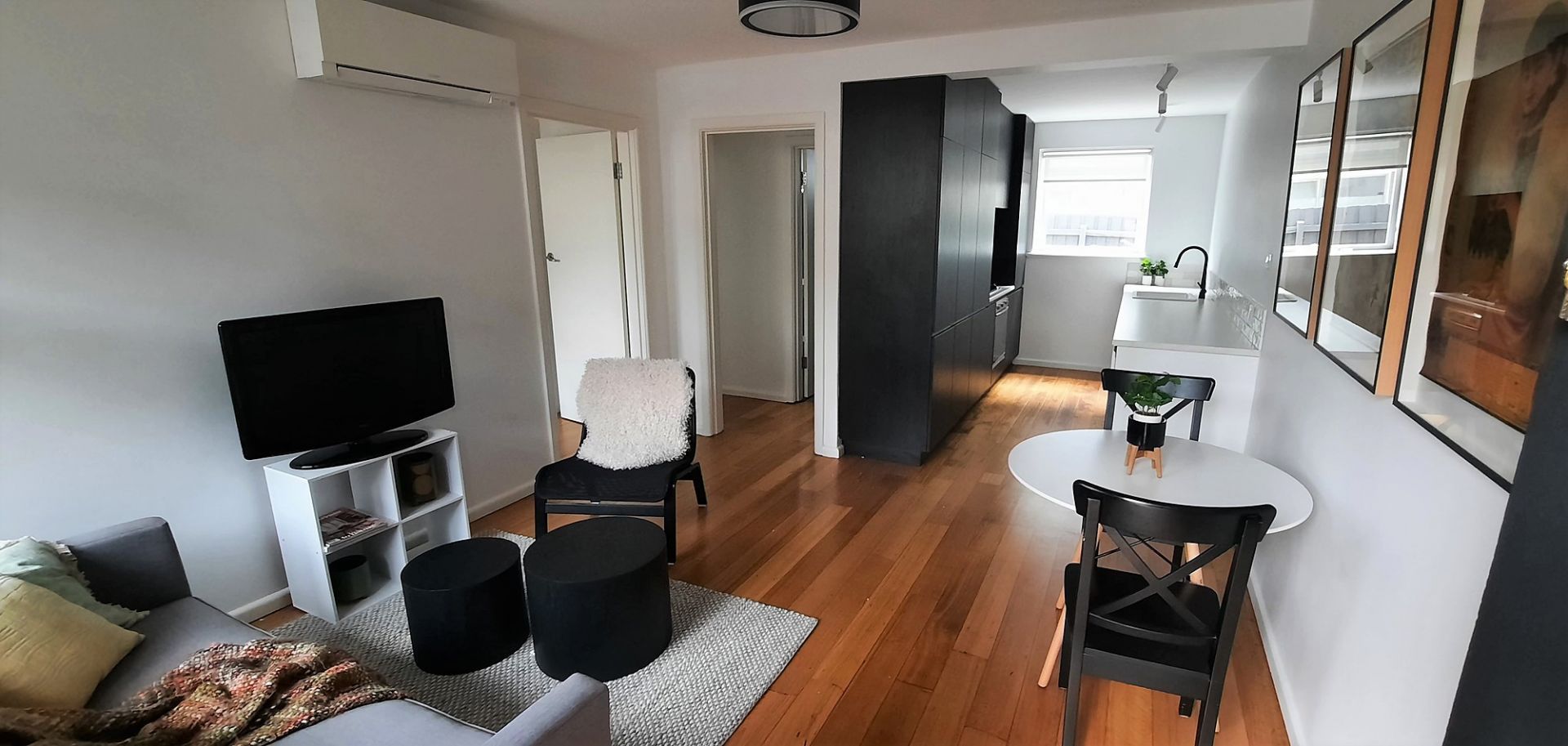 2 bedrooms Apartment / Unit / Flat in 2/72-74 Carlisle St ST KILDA VIC, 3182