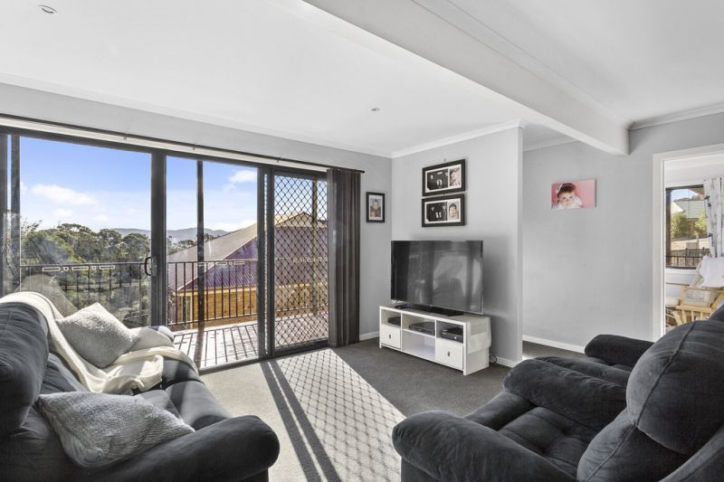 8 Wallcrest Road, Berriedale TAS 7011, Image 1