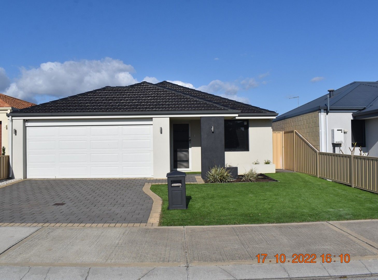 4 bedrooms House in 48 Middle Parkway CANNING VALE WA, 6155