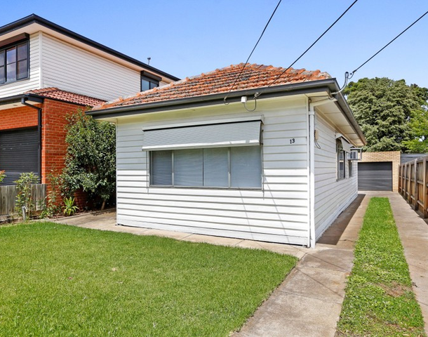 13 Lothair Street, Pascoe Vale South VIC 3044