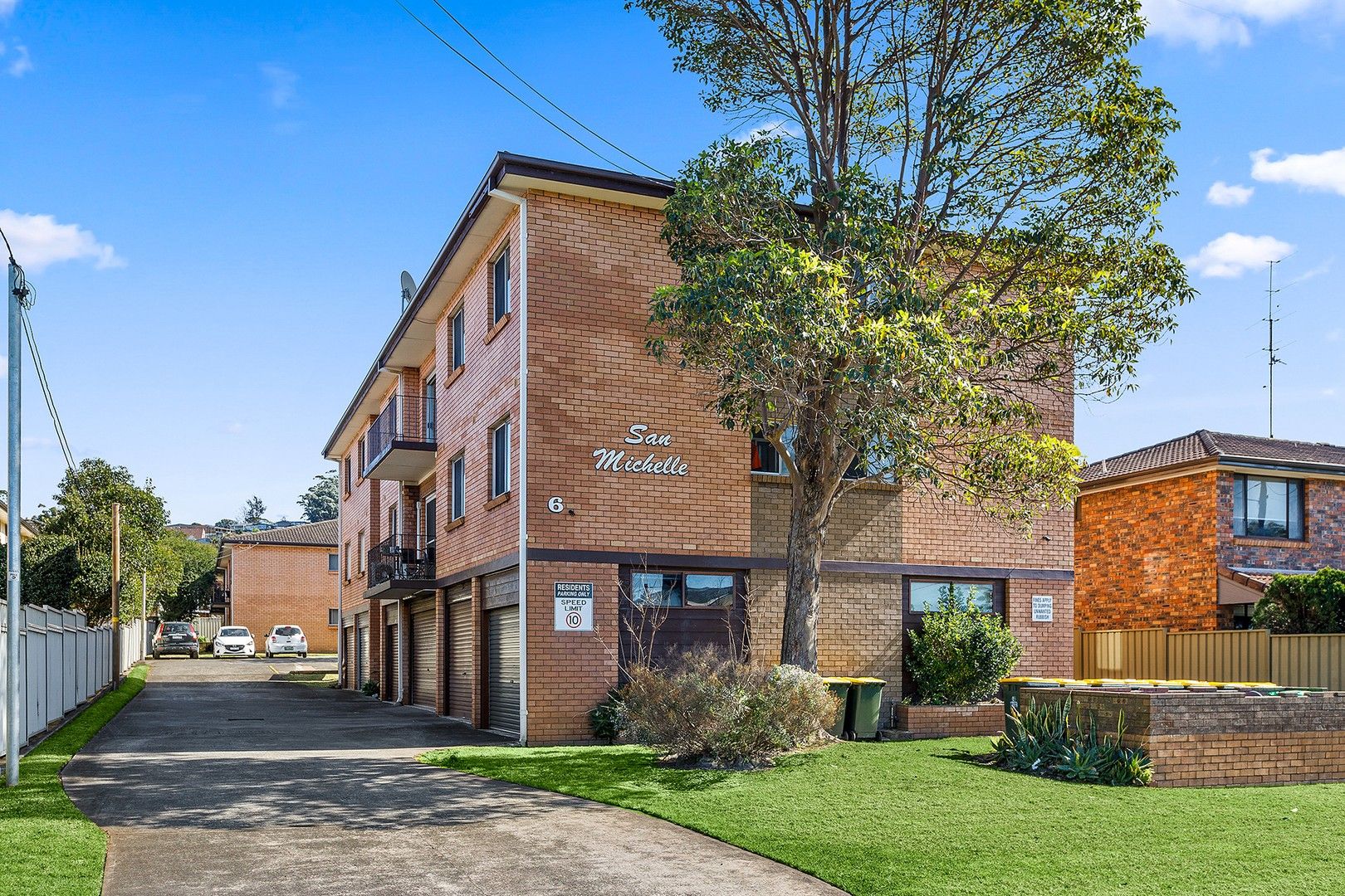 2 bedrooms Apartment / Unit / Flat in 9/6 Mackie Street CONISTON NSW, 2500