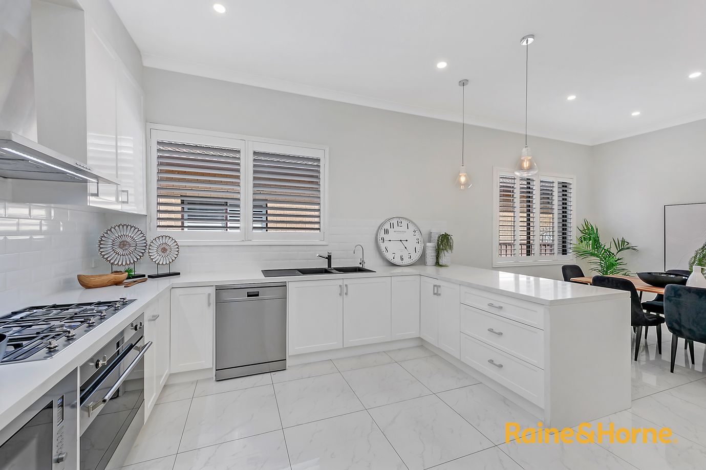 21 Russell St, Russell Lea NSW 2046, Image 2