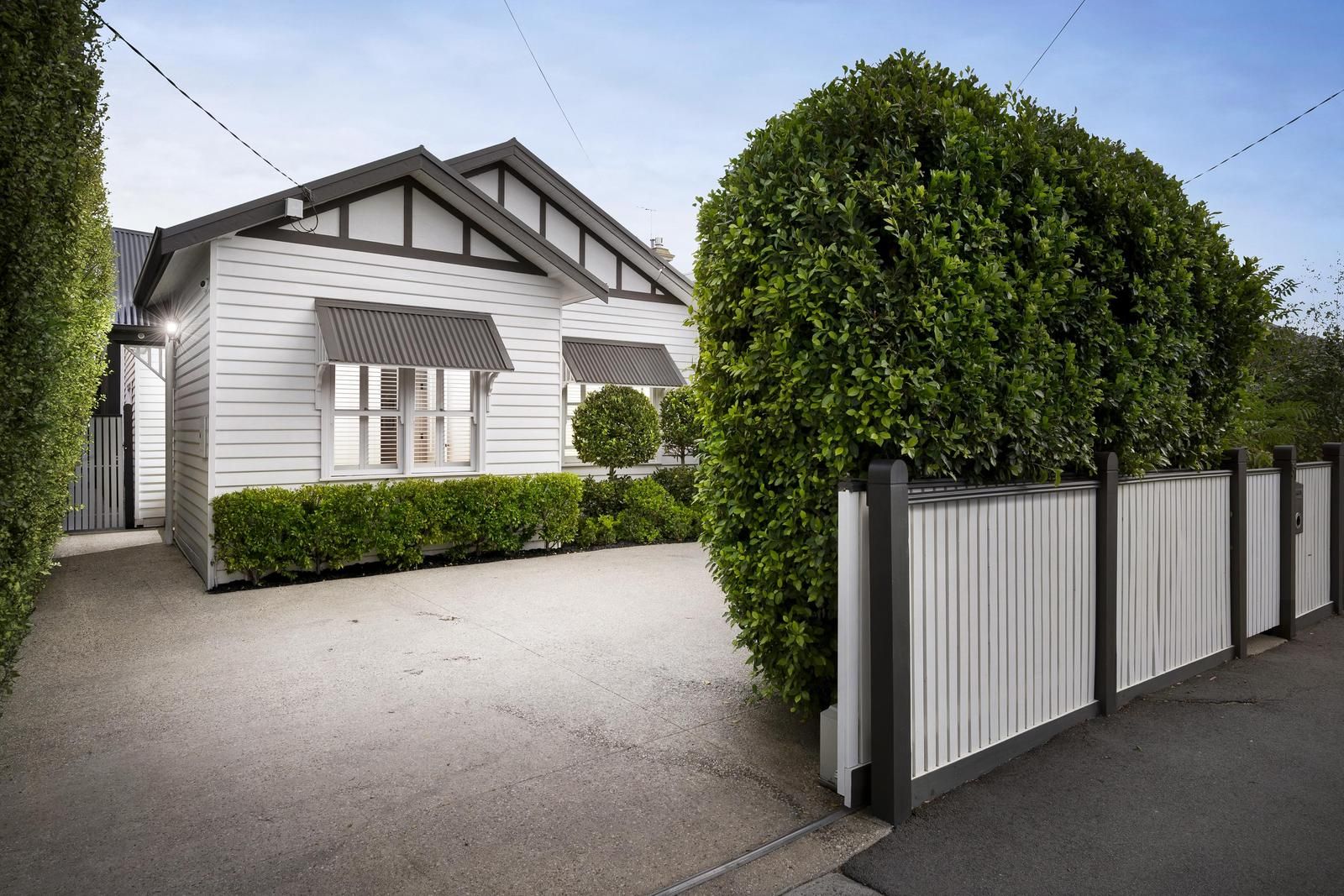 57 The Parade , Ascot Vale VIC 3032