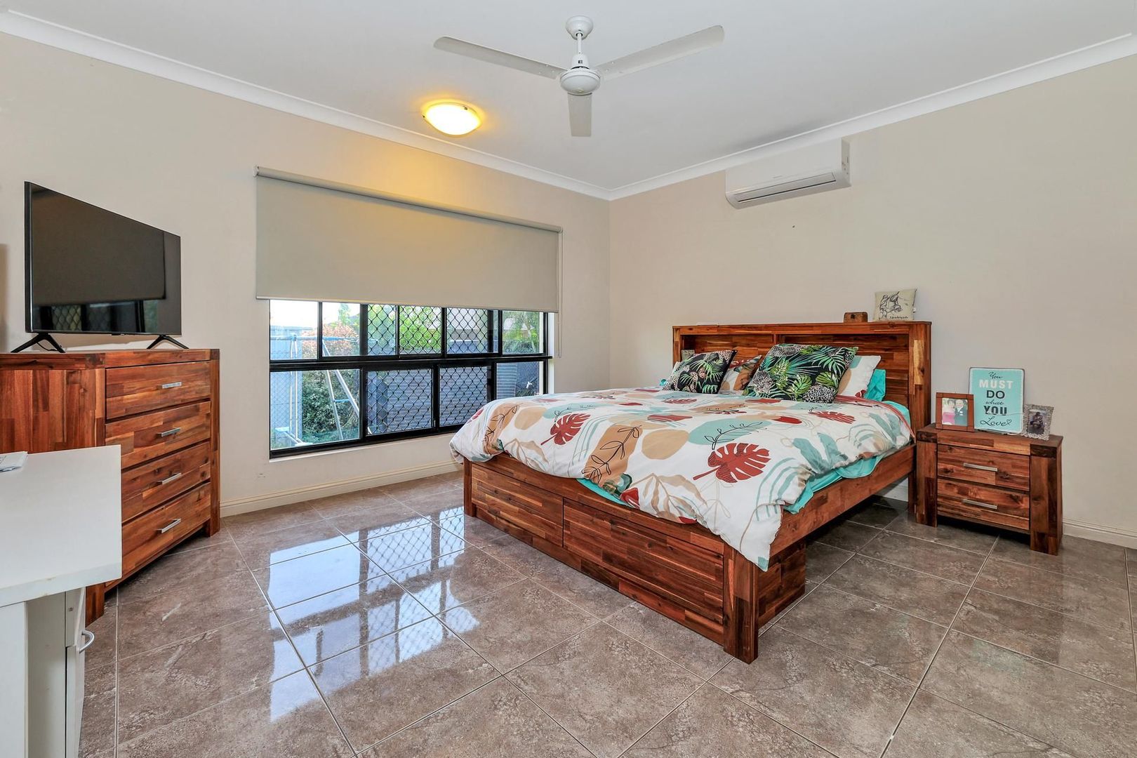 10 Deane Crescent, Rosebery NT 0832, Image 1