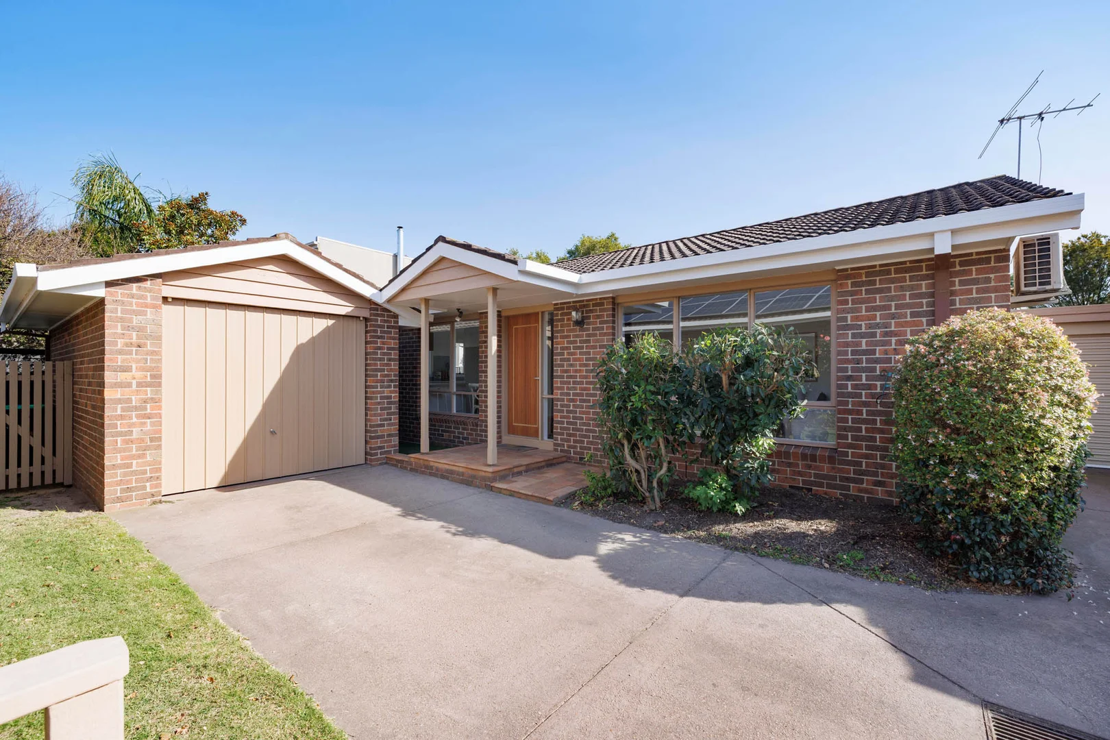 Additional image 4 of 2/22 Wellington Street, Mornington VIC 3931