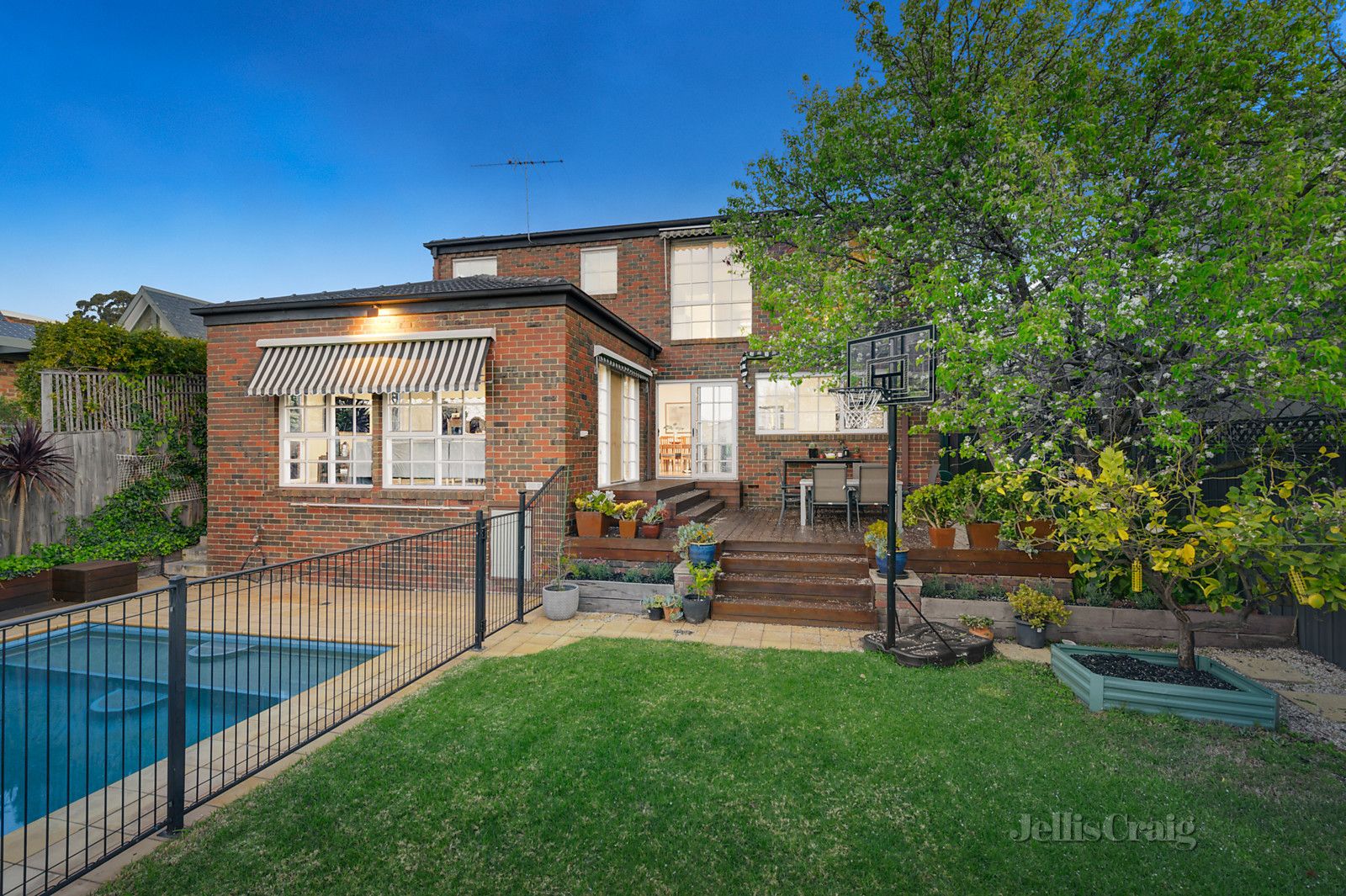 21 St Helens Road, Hawthorn East VIC 3123, Image 0