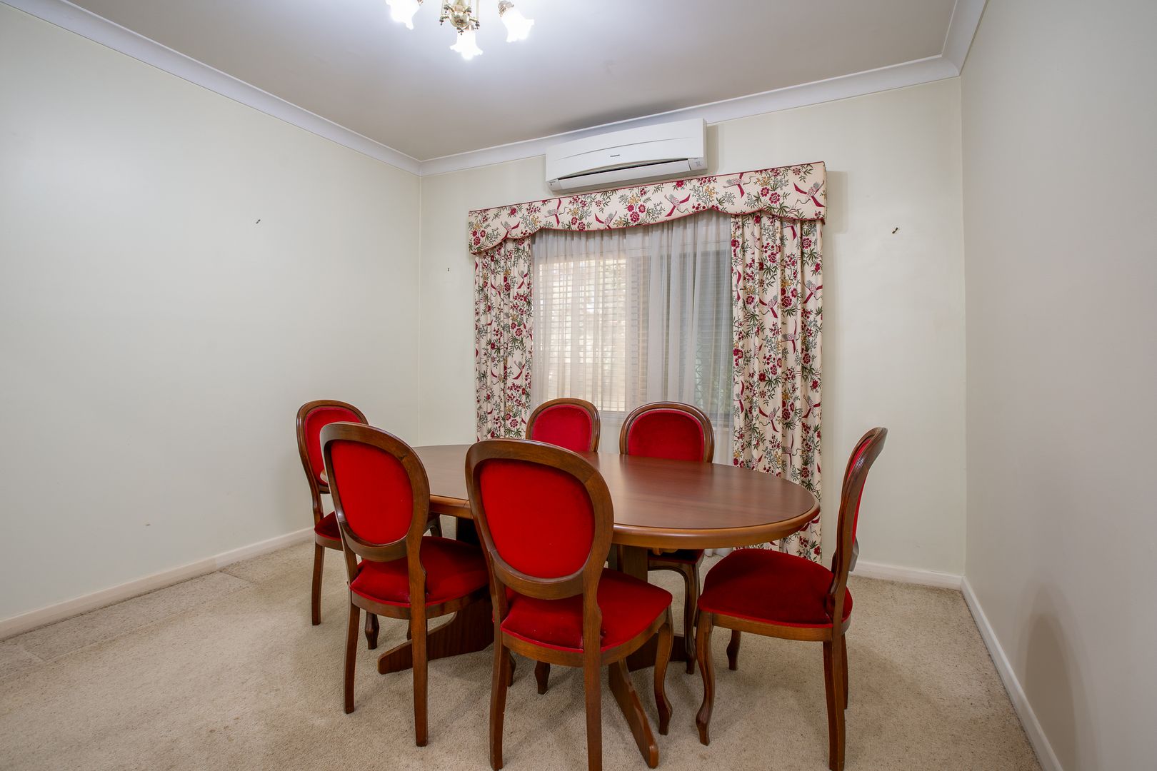 559 - 561 Douglas Road, Lavington NSW 2641, Image 2