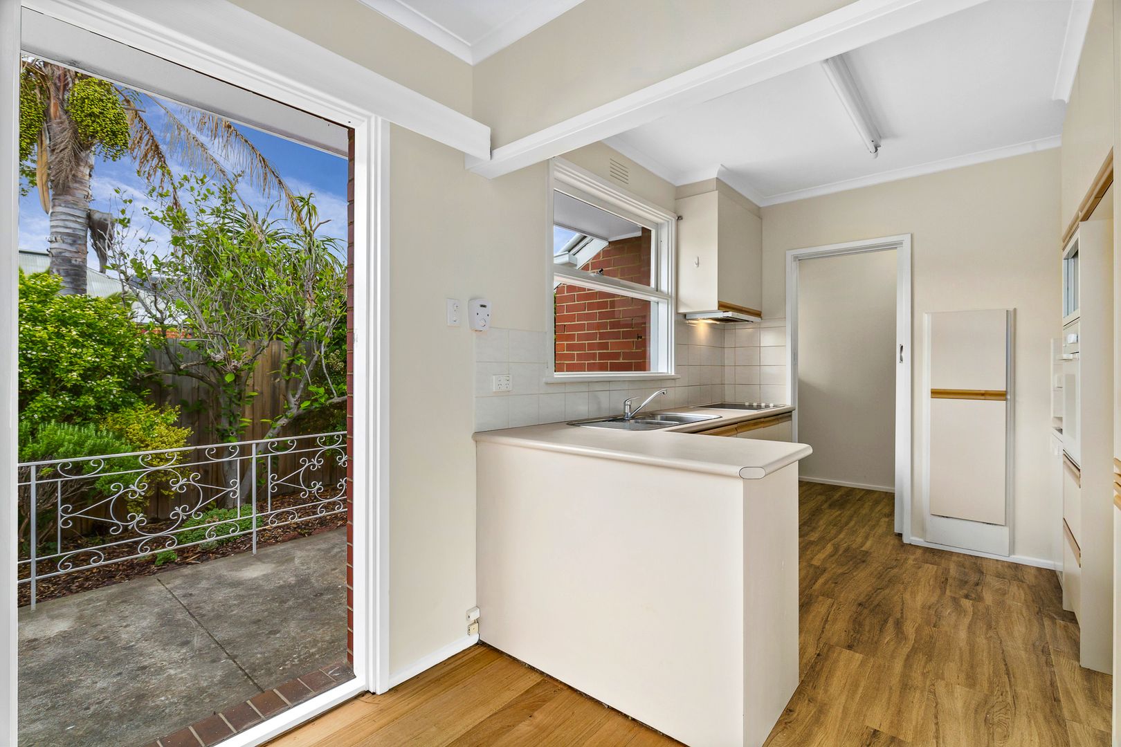 Unit 4/49-55 Wilson St, Brighton VIC 3186, Image 2