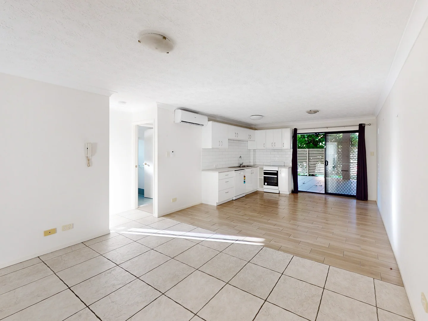 Additional image 2 of 2/23 Ridge Street, Greenslopes QLD 4120