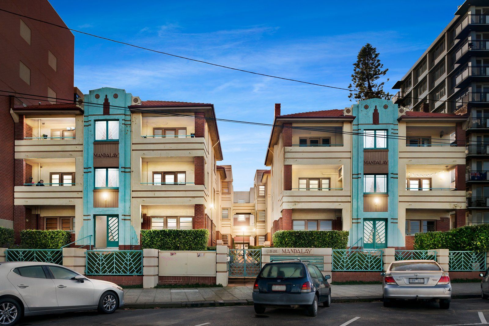 3 bedrooms Apartment / Unit / Flat in 36/18-20 The Esplanade ST KILDA VIC, 3182