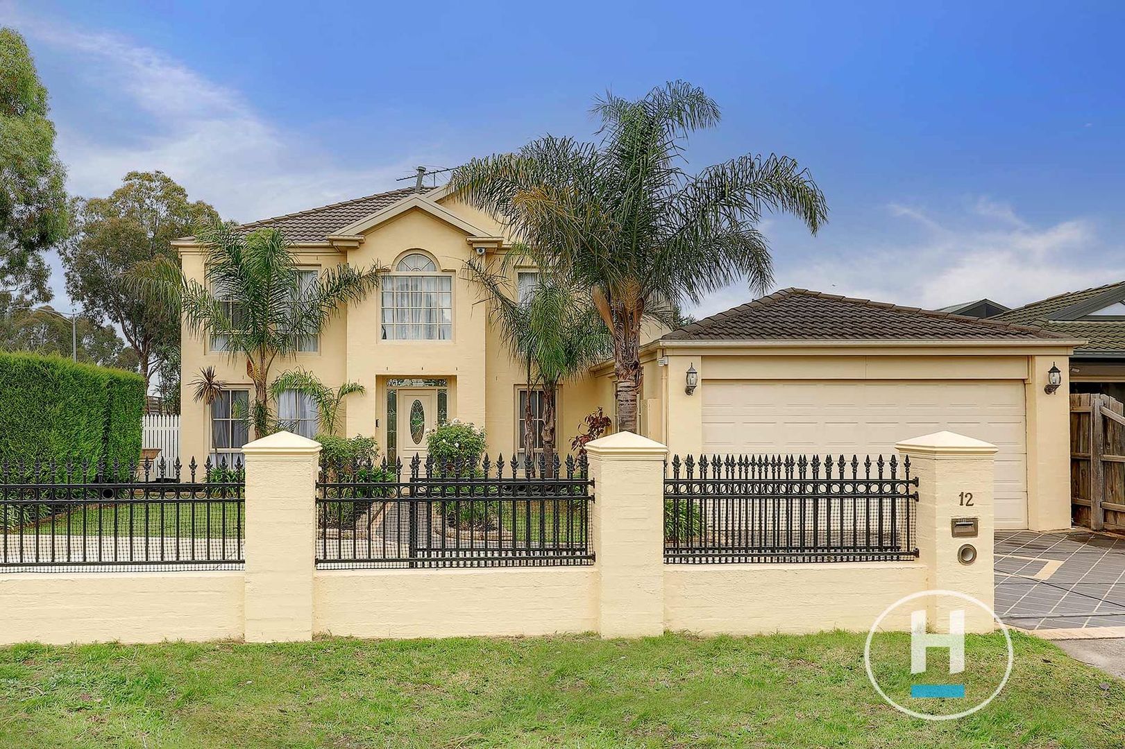 12 Hammond Place, Roxburgh Park Property History & Address Research Domain