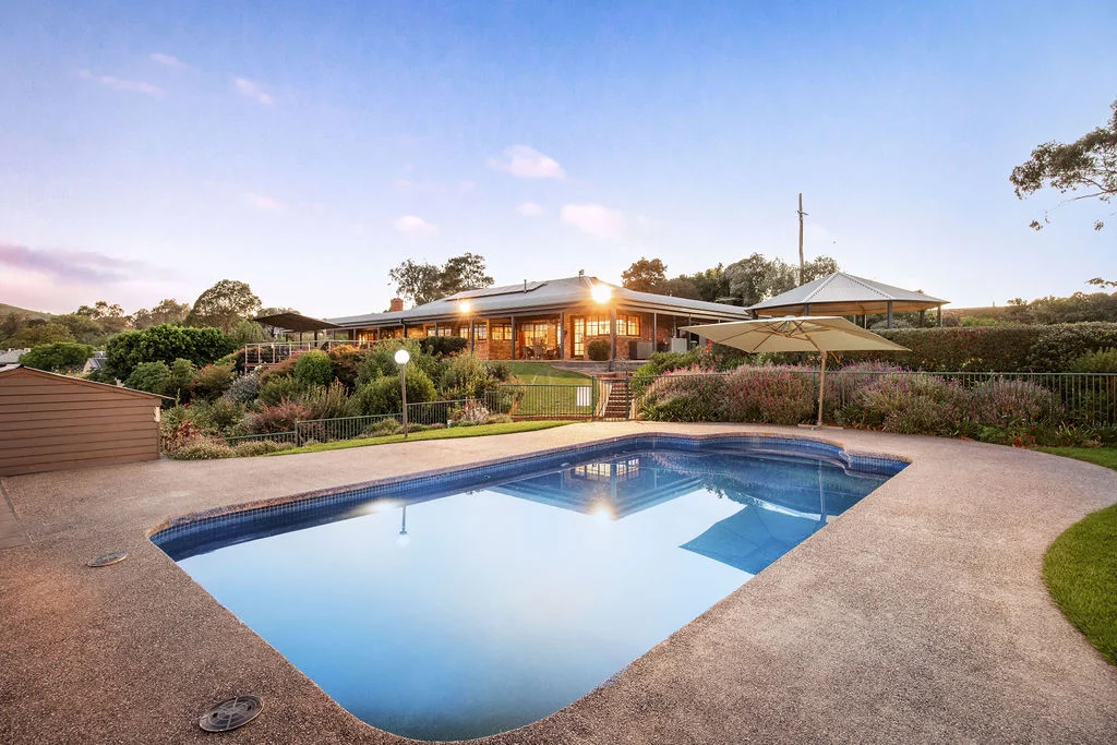 68 Hawksview Road, Wirlinga NSW 2640