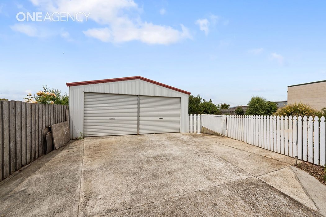 3 Duke Street, Upper Burnie TAS 7320, Image 2