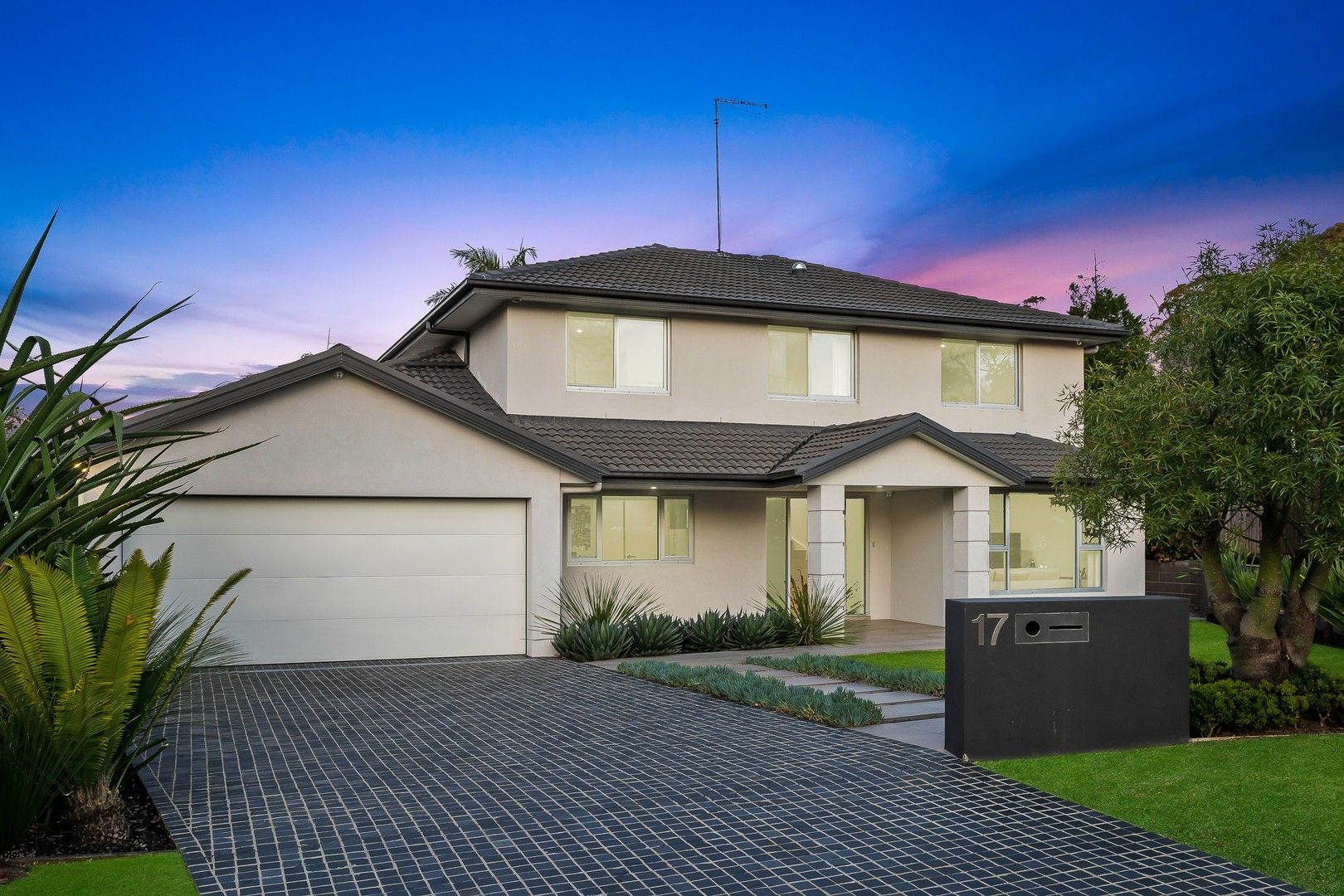 4 bedrooms House in 17 Willowleaf Place WEST PENNANT HILLS NSW, 2125