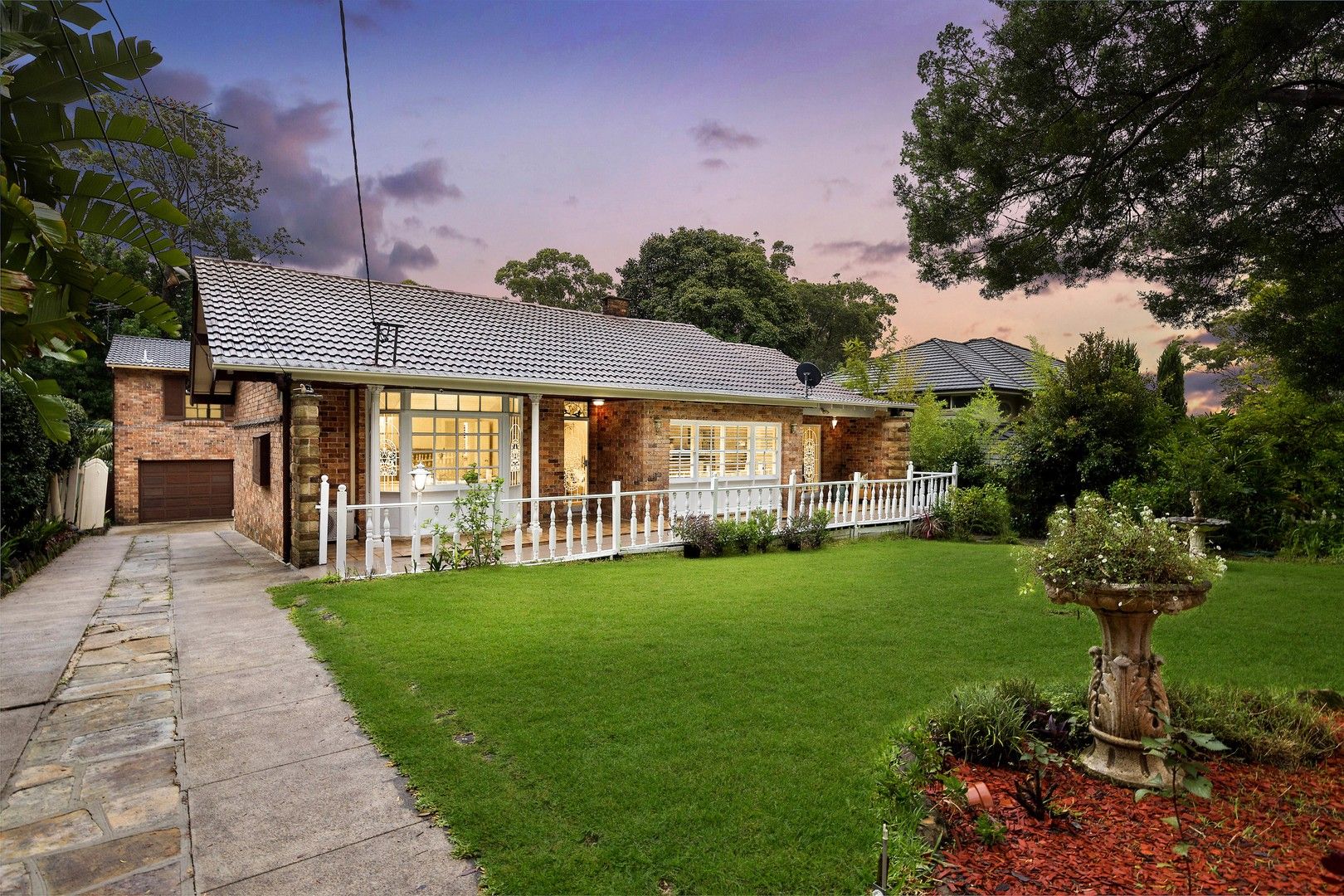 4 bedrooms House in 28 Warrimoo Avenue ST IVES NSW, 2075