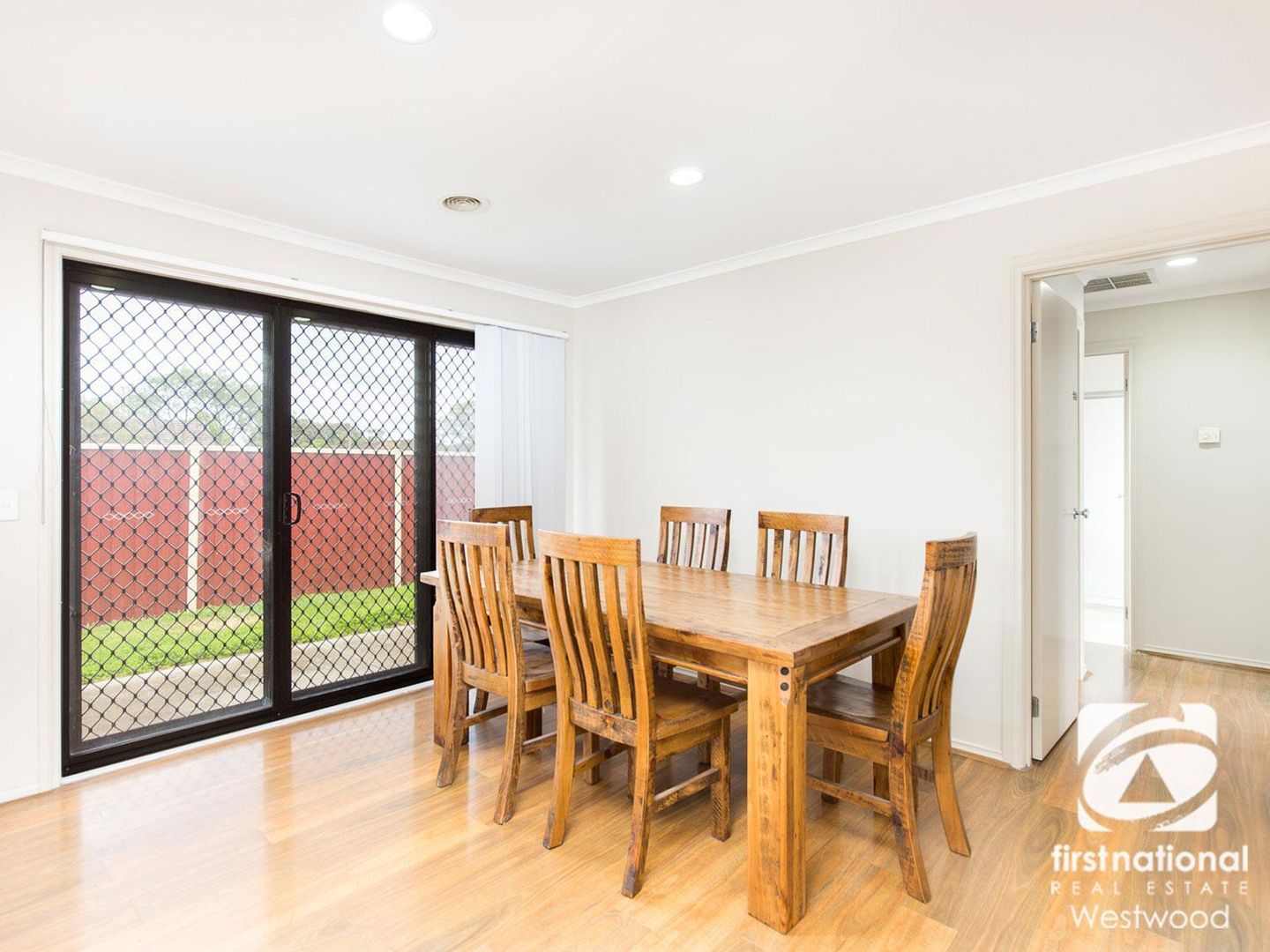 4/10-16 Nepean Court, Wyndham Vale VIC 3024, Image 2