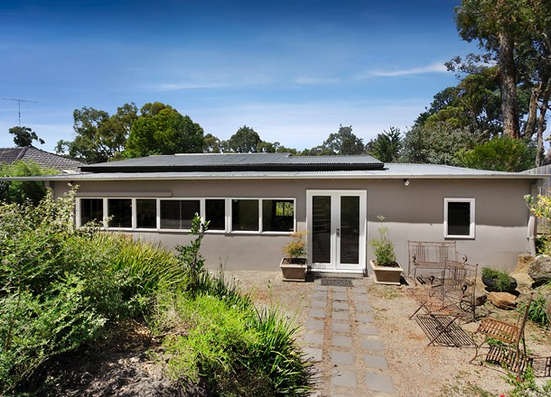 12 Howell Court, Research VIC 3095