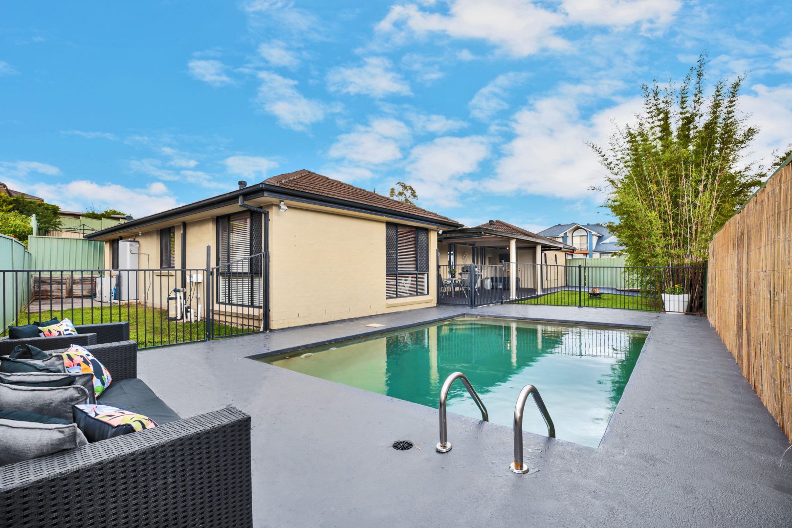 2 Holland Court, Glenmore Park NSW 2745, Image 1
