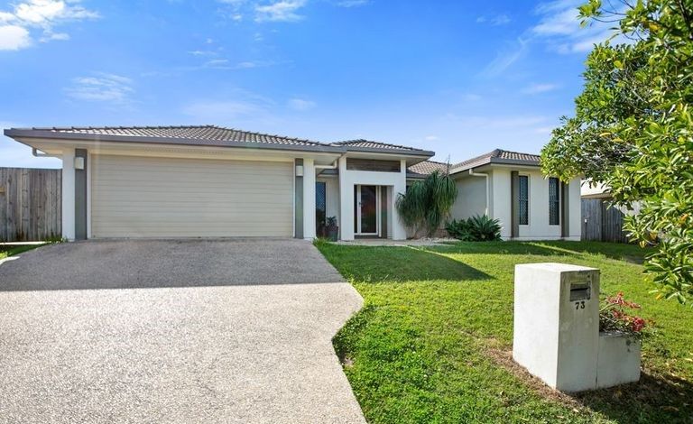 73 Gympie View Drive, Southside QLD 4570