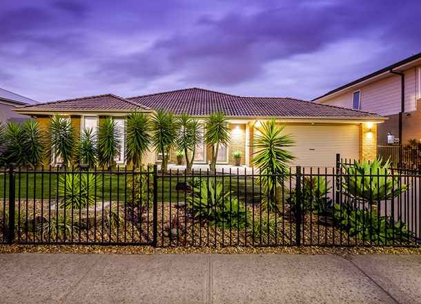 28 Wild Scotchman Way, Cranbourne East VIC 3977