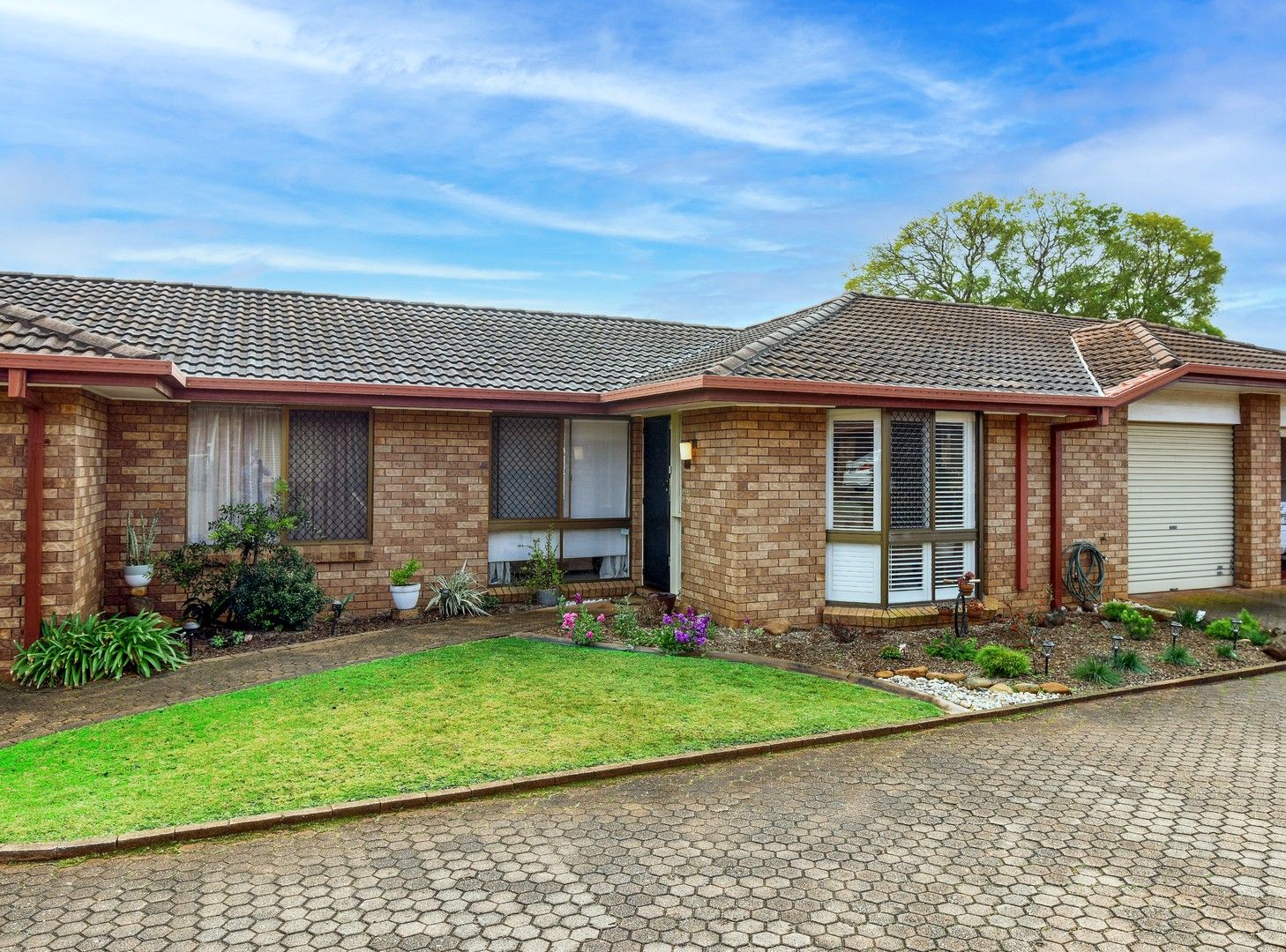 10/301 Bridge Street, Newtown QLD 4350, Image 0