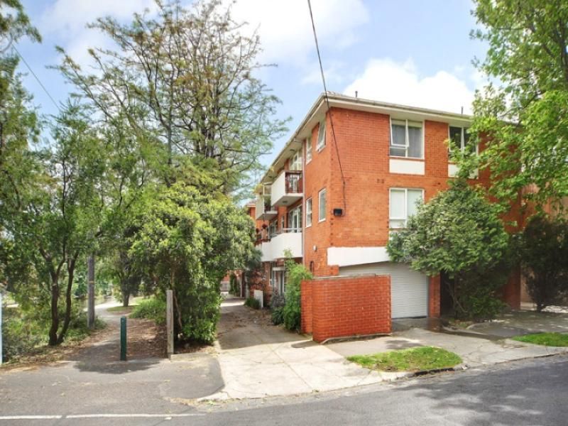 1 bedrooms Apartment / Unit / Flat in 2/86 Ruskin Street ELWOOD VIC, 3184