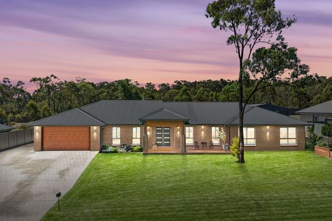 Picture of 60 Abbey Circuit, WESTON NSW 2326