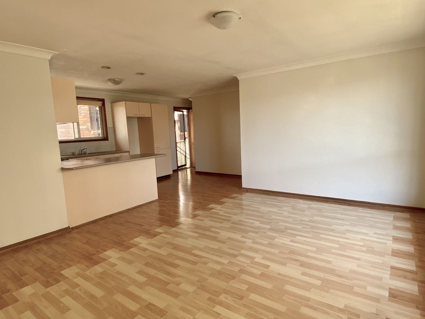 2 bedrooms Apartment / Unit / Flat in 2/75 Goolagong Street MOUNT WARRIGAL NSW, 2528